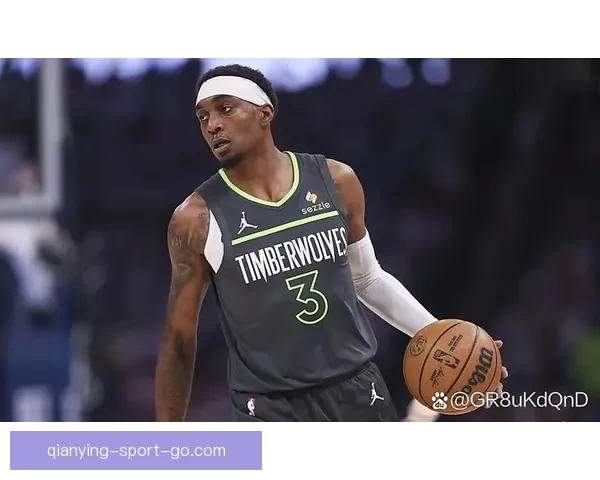 森林狼宣布麦克丹尼尔斯因左膝髌腱炎将进入每日观察名单